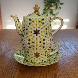 T2 tea for one set: bone china teapot with infuser, cup and saucer